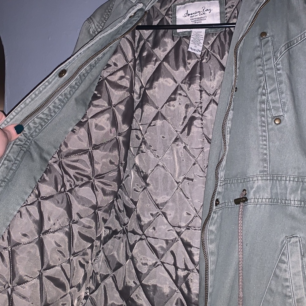 American rag jacket. Sized small. Army green. - Picture 4 of 8